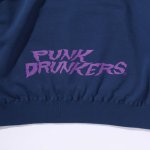 画像6: PUNK DRUNKERS（パンクドランカーズ）［PDSxBLACK PEARLS］集合BIGパーカ (6)